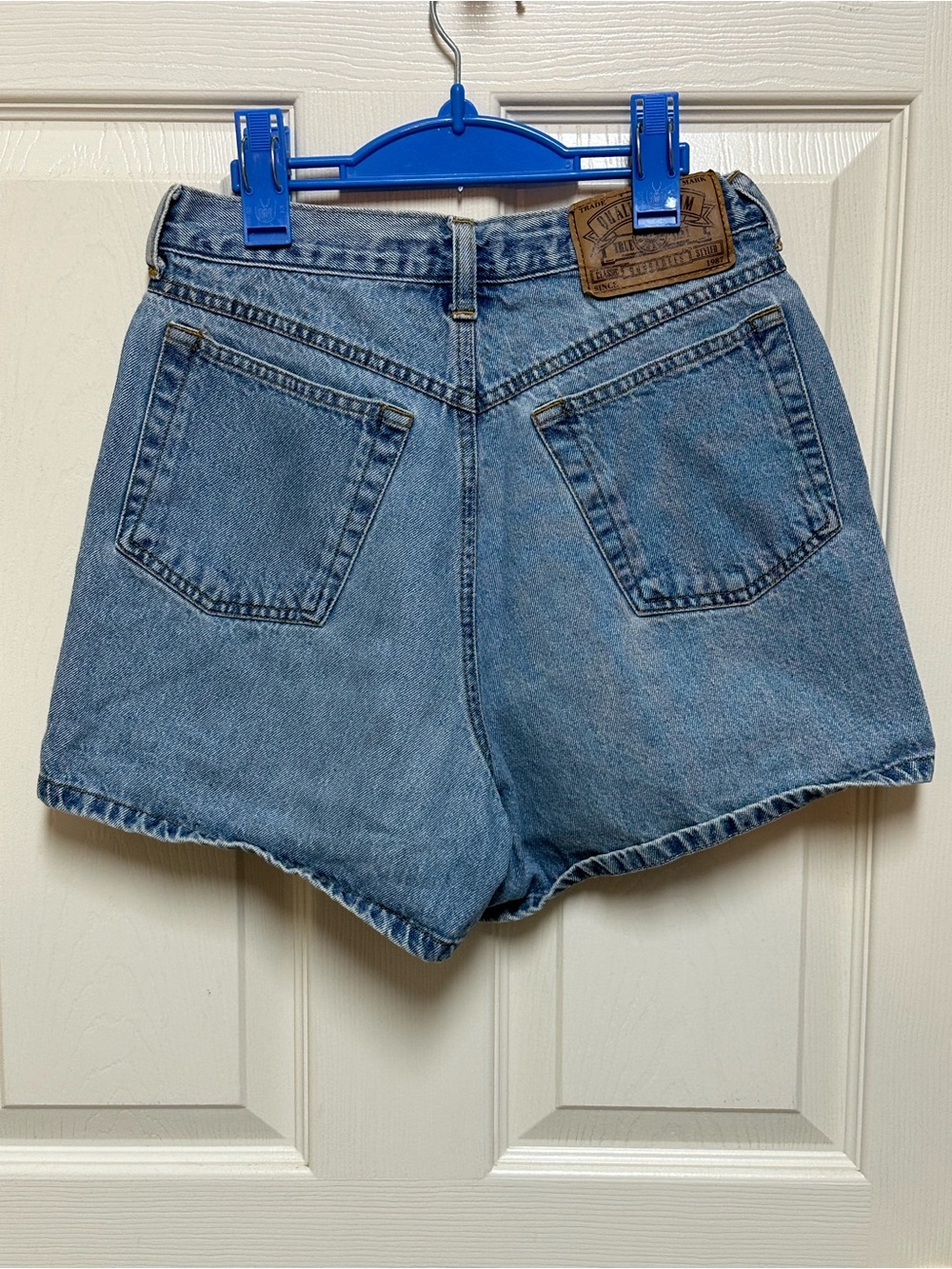 ellemenno Vintage Button-Front Denim Shorts - Blue